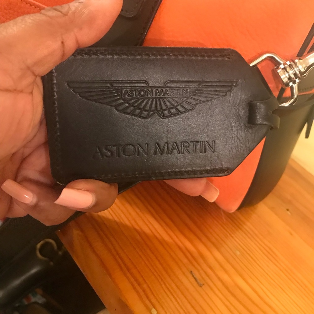 Handbag - Picture 2 of 8